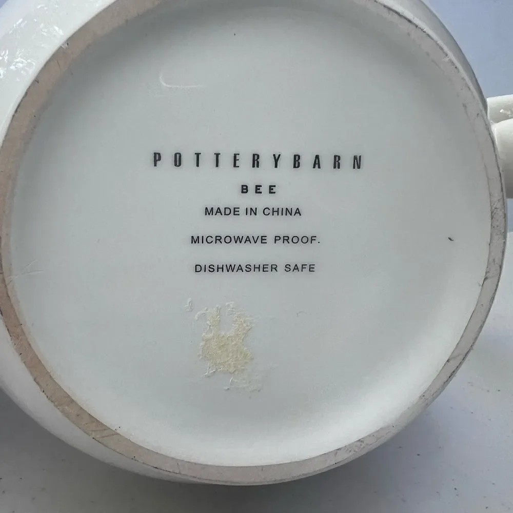 Vintage Pottery Barn BEE White China Tea Pot with mugs 8 oz